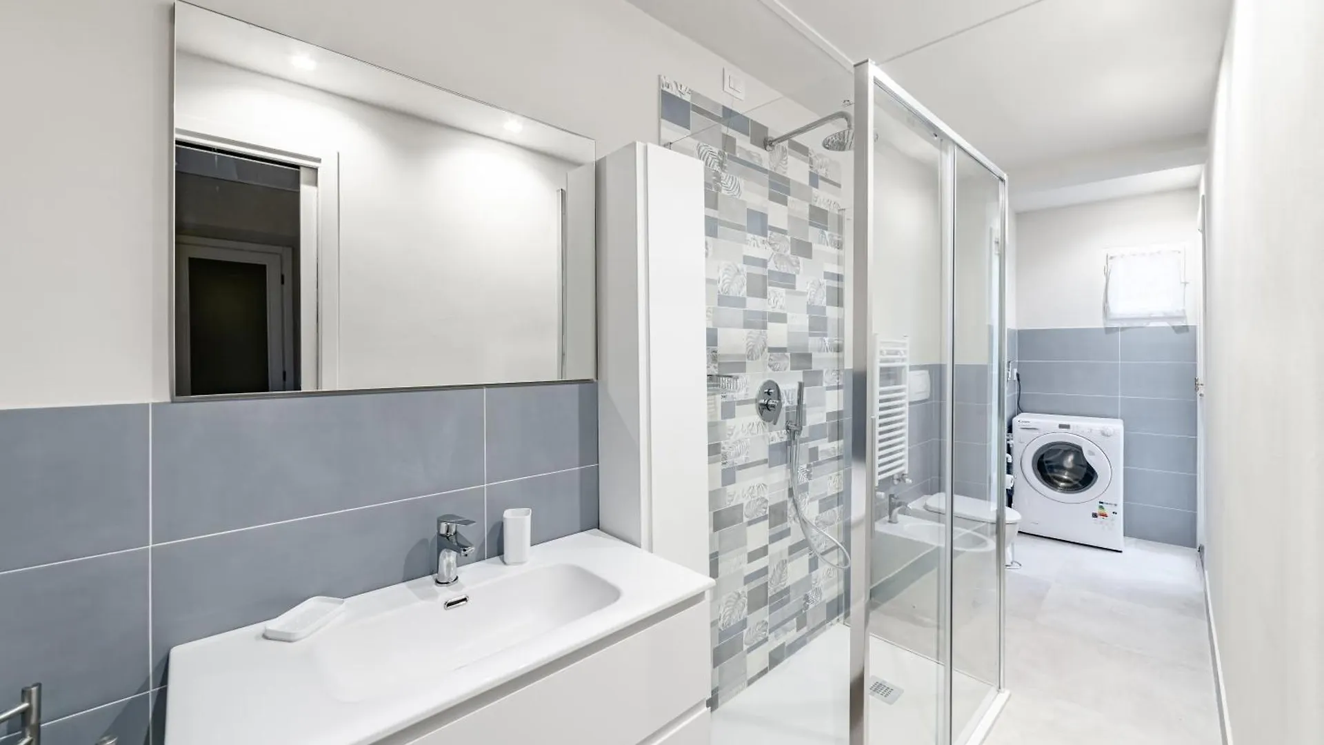 Modern Apartment In The Heart Of Lucca!